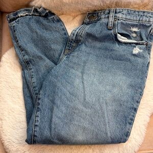 Universal Thread Classic High Rise Straight Jeans